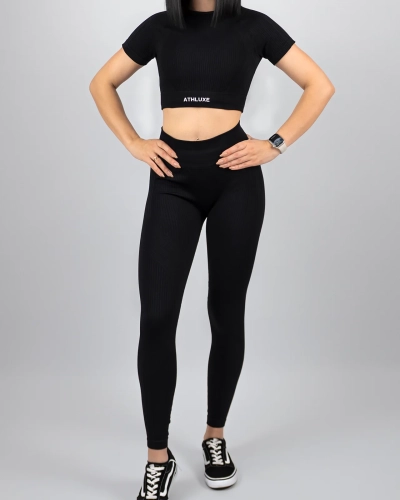 komplet-sportowy-bezszwowy-czarny-athluxe.webp